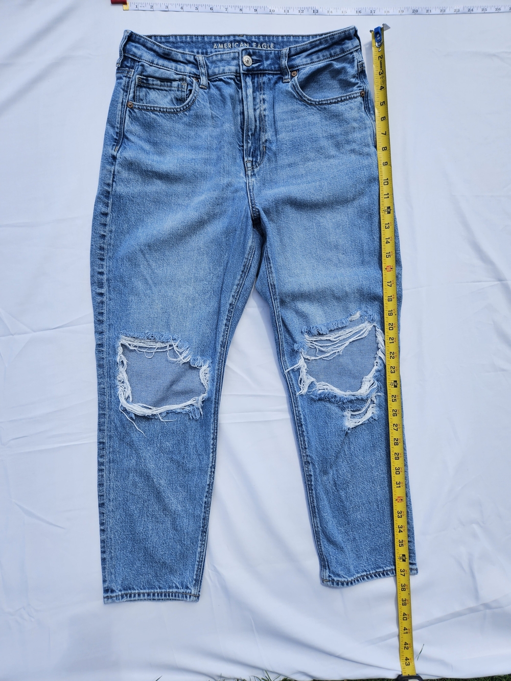 American Eagle Outfitters Light Blue High-Rise Distressed Jeans